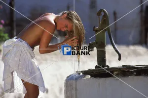 Suzanne Mizzi Collection: 24, 248002