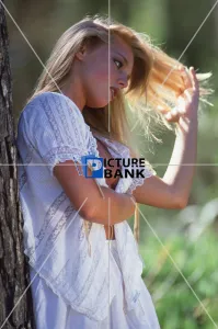 Suzanne Mizzi Collection: 24, 249016