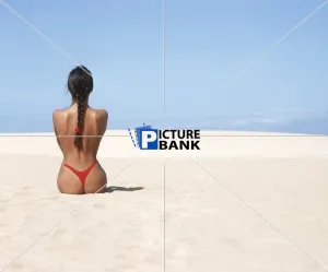 <b class=qtipBold><figcaption>Girl topless outdoors</figcaption></b><br><br><em>© www.picturebank.co.uk</em> Girl topless outdoors