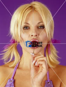 Clean Gallery: Jane eating a cherry