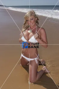 Glamour Gallery: Kylie Ann Collection