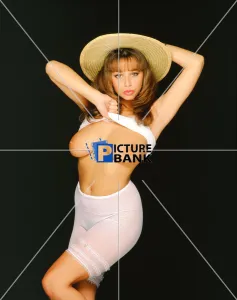 Maria Whittaker Gallery: Maria Whittaker 28, 548H